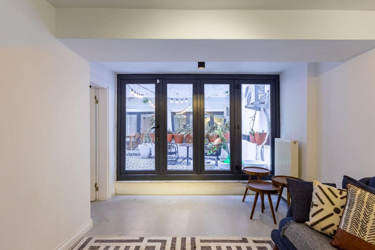 Excellent Flat With Lovely Backyard In Cihangir Istanbul Exterior photo